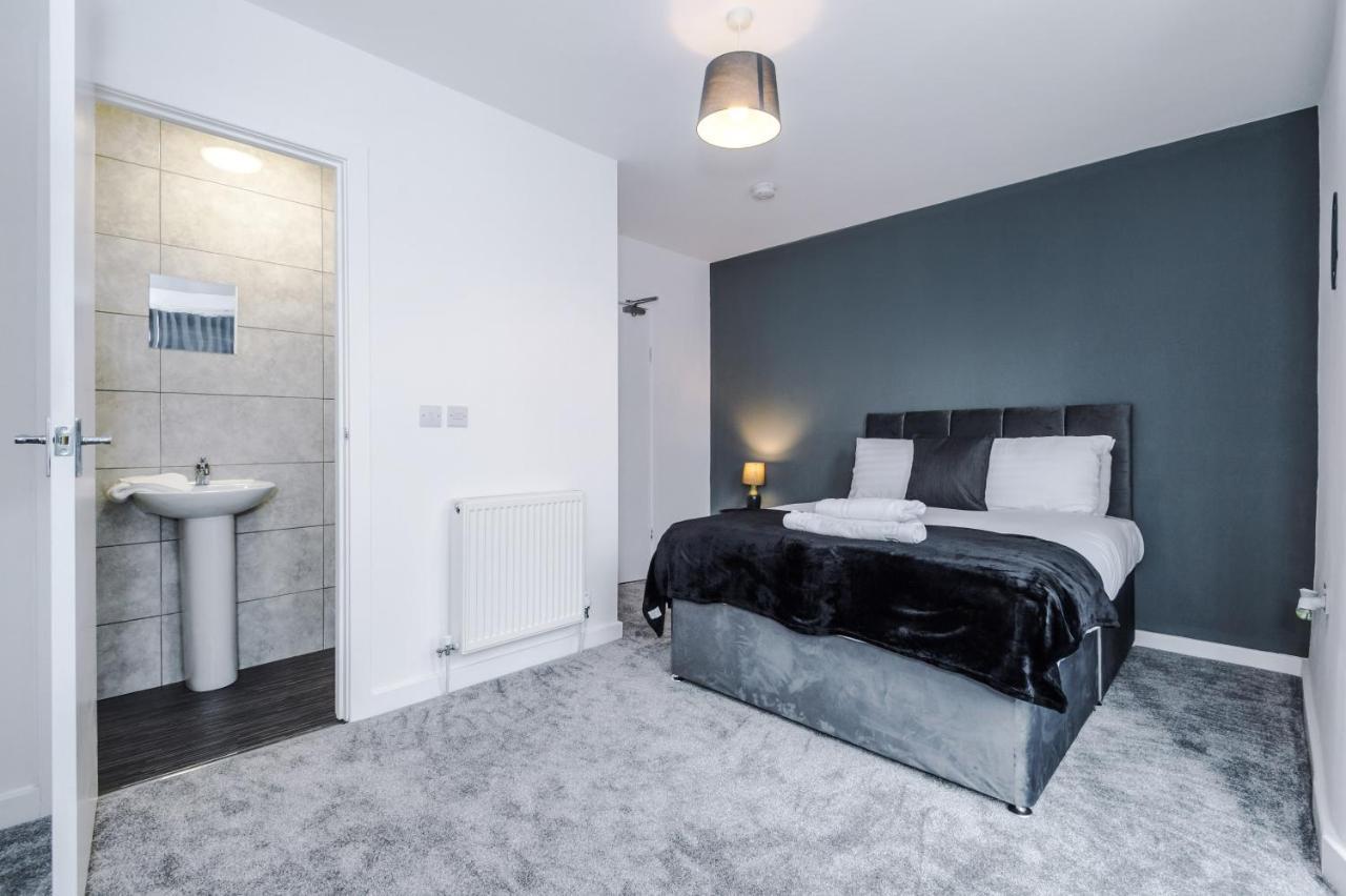 Cosy 3 Bed 3 Bath House - Central Liverpool -Self Check-In & Free Parking! Vila Exterior foto