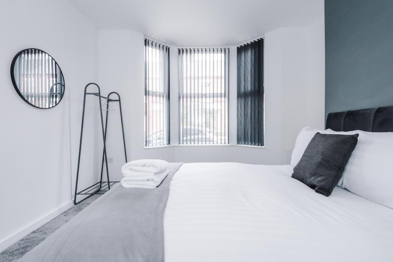 Cosy 3 Bed 3 Bath House - Central Liverpool -Self Check-In & Free Parking! Vila Exterior foto
